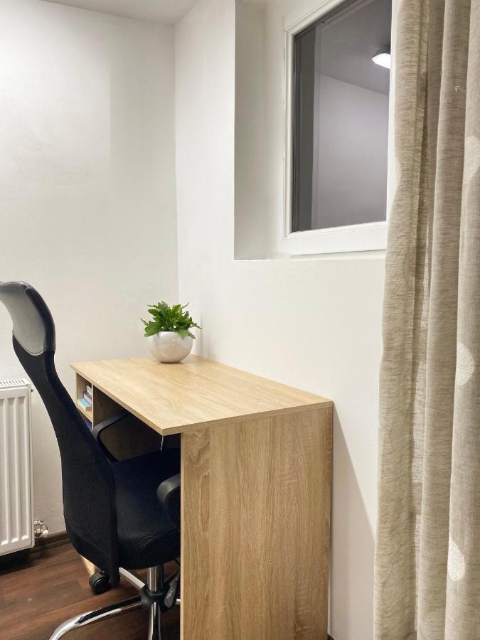 House Apartment In Timisoara Luaran gambar